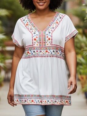 Savanna Jane- White V-Neck Detailed Embroidered Peasant Tunic - Size 1X